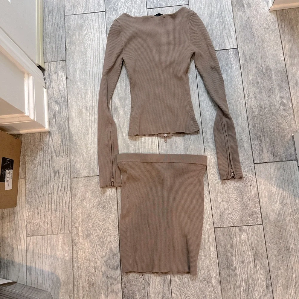 ✨NWOT” Hera Collection” Tan” Ribbed Set - Picture 4 of 10